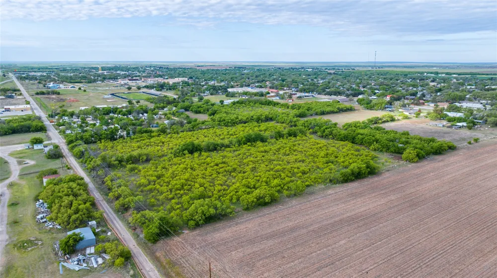 18 Avenue A Haskell, TX 79521