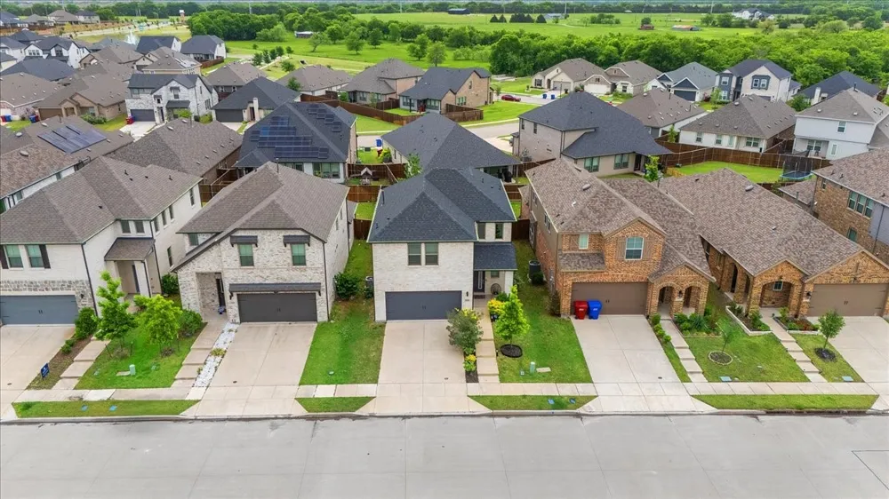 2516 Gaulding Street Royse City, TX 75189