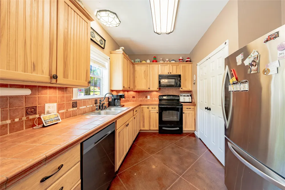 458 Cherokee Cove . Drive Jacksonville, TX 75766