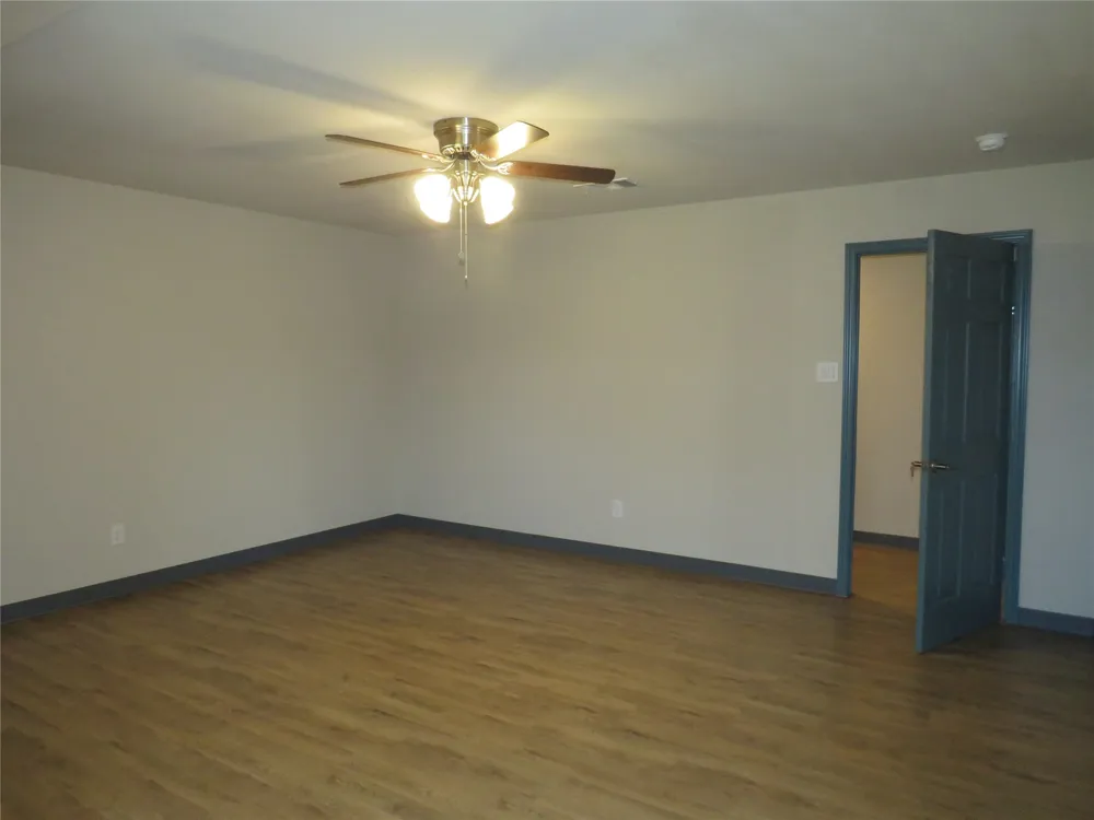 12069 Joyce Lane #1 Roanoke, TX 76262