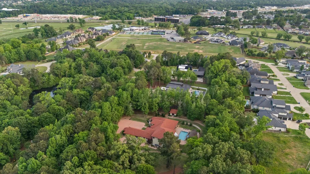 3705 Champions Ridge Lane Longview, TX 75605