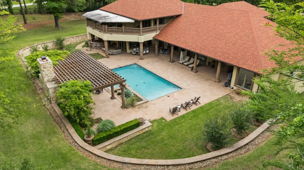 3705 Champions Ridge Lane Longview, TX 75605