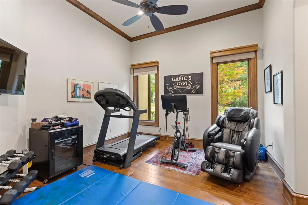 3705 Champions Ridge Lane Longview, TX 75605