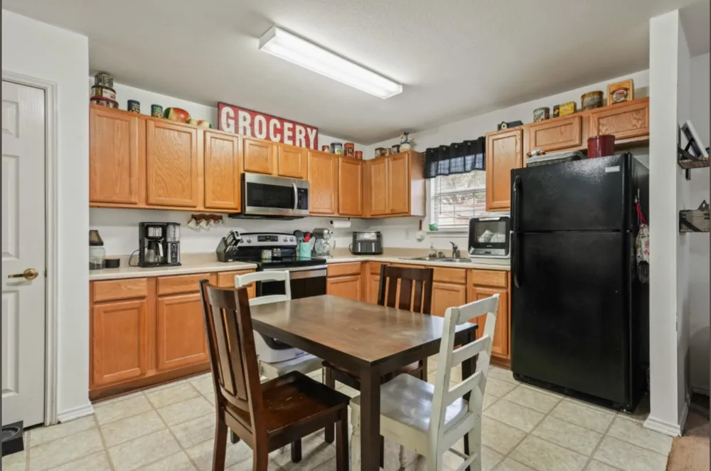 209 Mill Street Lone Oak, TX 75453