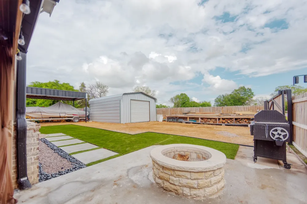113 Smith Tioga, TX 76271