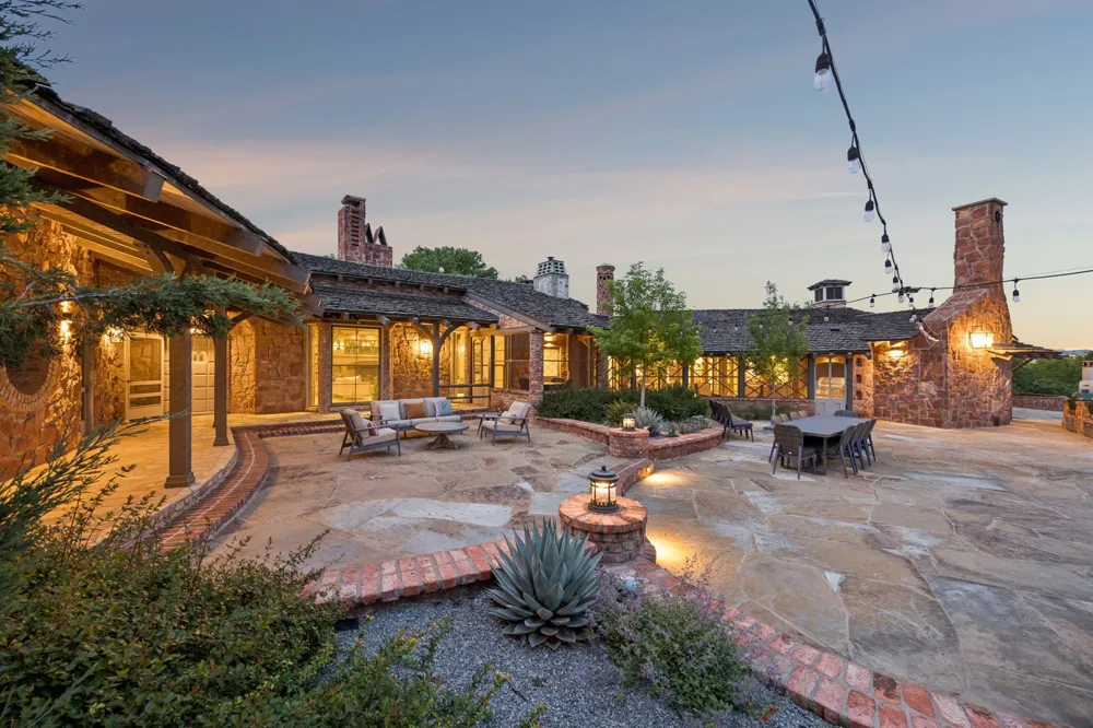 1 Paigebrooke Westlake, TX 76262