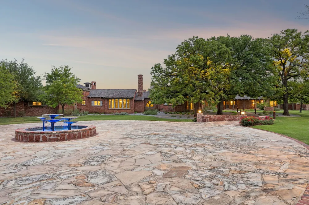 1 Paigebrooke Westlake, TX 76262