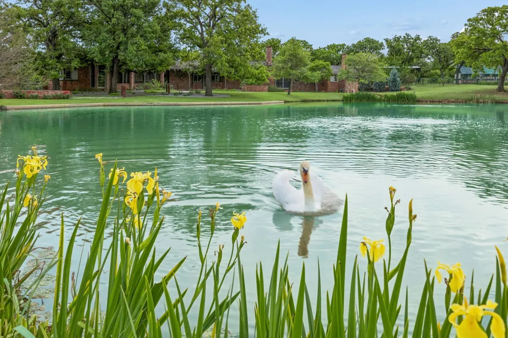 1 Paigebrooke Westlake, TX 76262