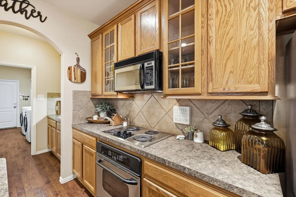 377 Kirby Drive Lantana, TX 76226