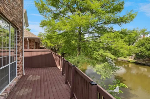 535 Lochngreen Trail