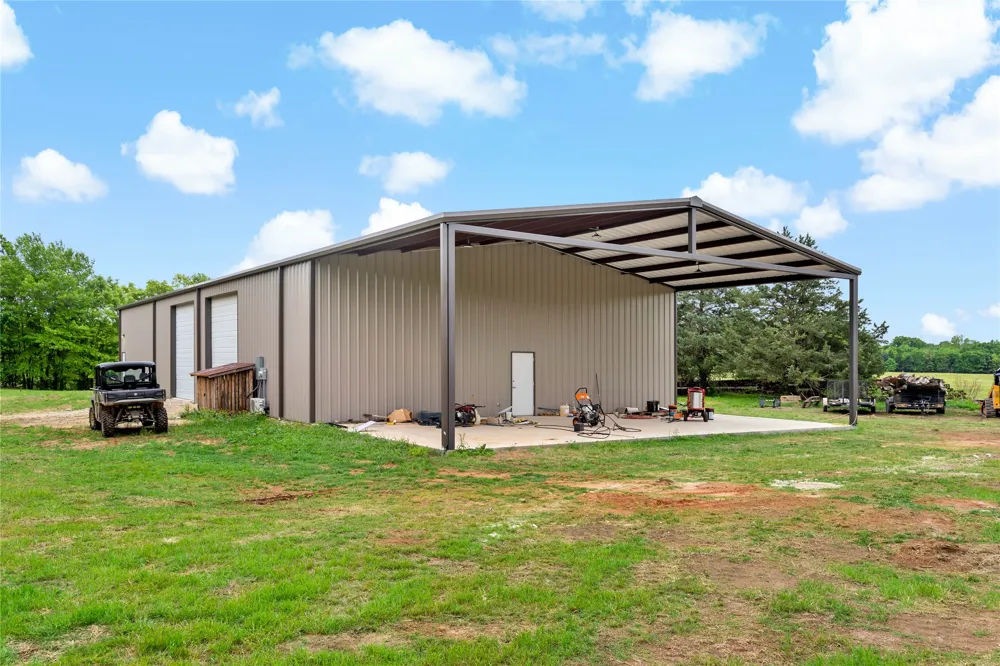 10860 Farm Road 197 Arthur City, TX 75411