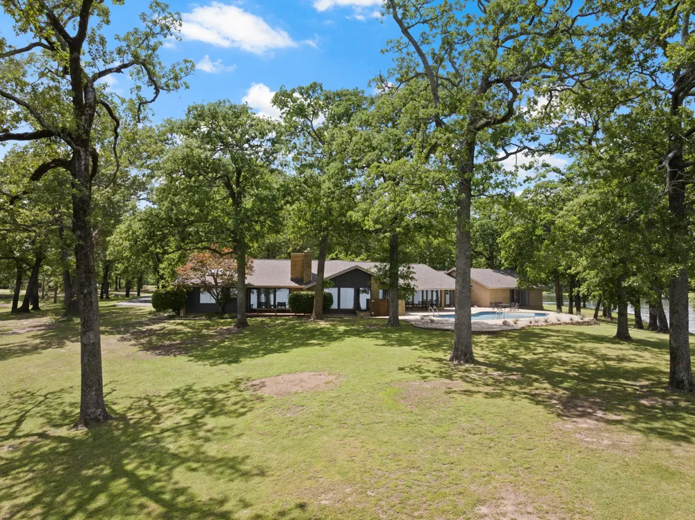 360 County Road 2136 Pittsburg, TX 75686