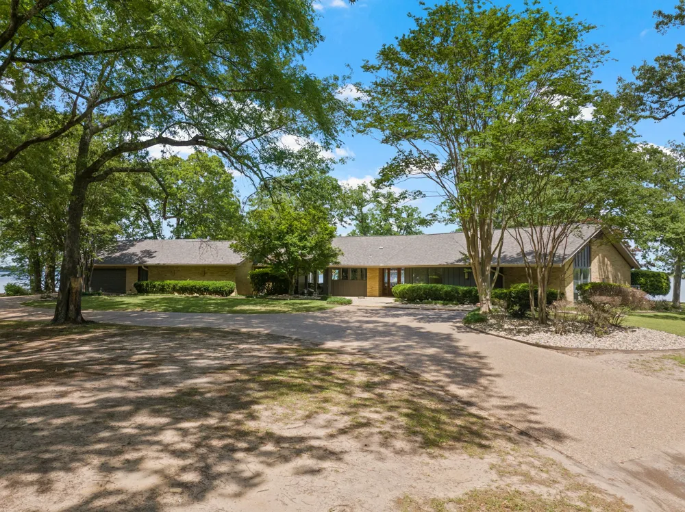 360 County Road 2136 Pittsburg, TX 75686