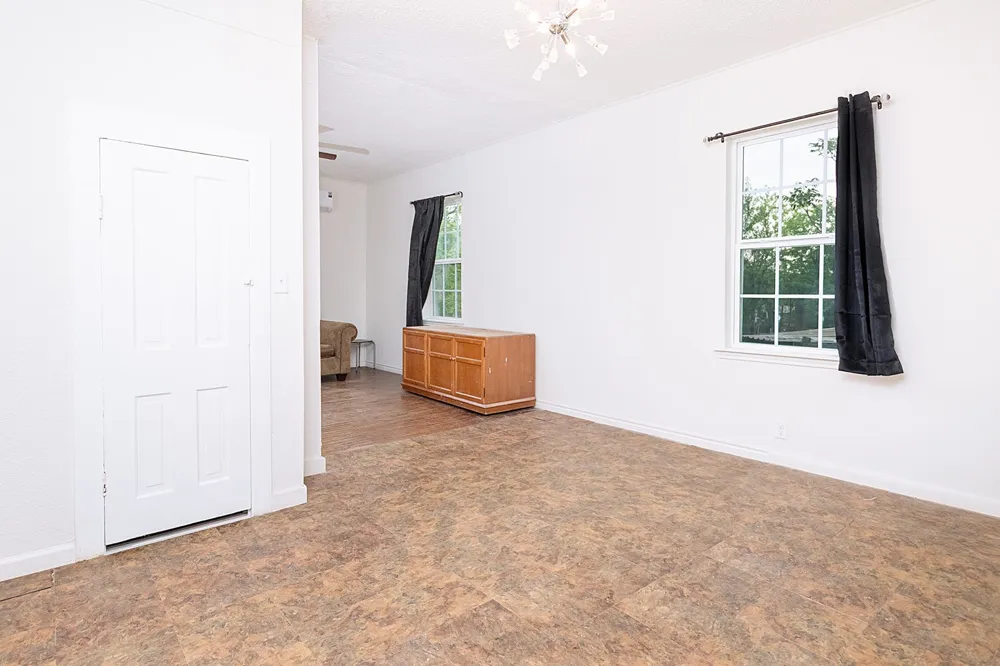 607 W 6th Street Brady, TX 76825