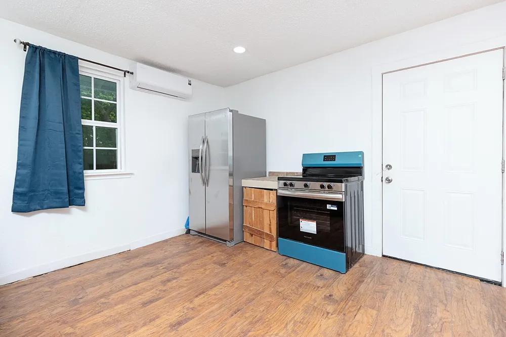 607 W 6th Street Brady, TX 76825