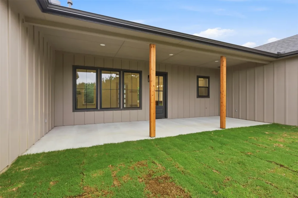 4595 Skyline Drive Bluff Dale, TX 76433