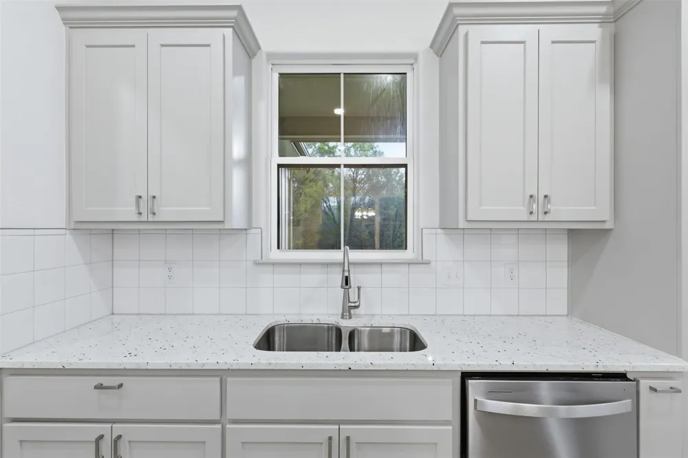 4595 Skyline Drive Bluff Dale, TX 76433