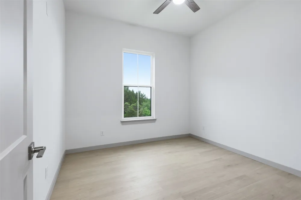 4595 Skyline Drive Bluff Dale, TX 76433