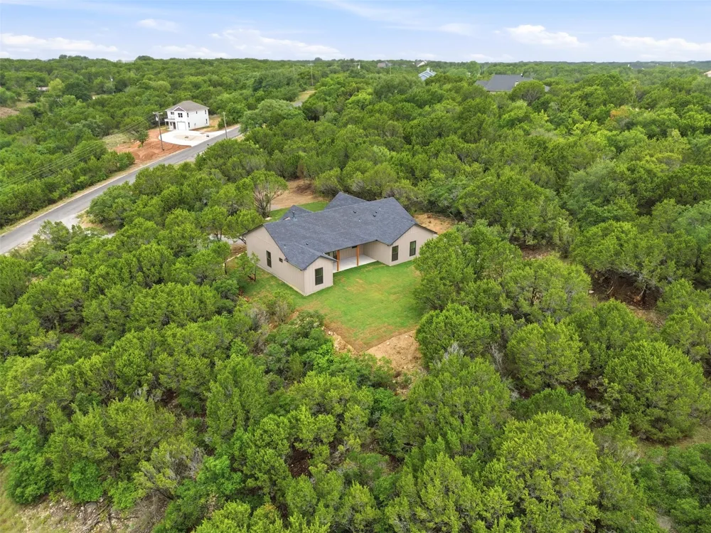 4595 Skyline Drive Bluff Dale, TX 76433