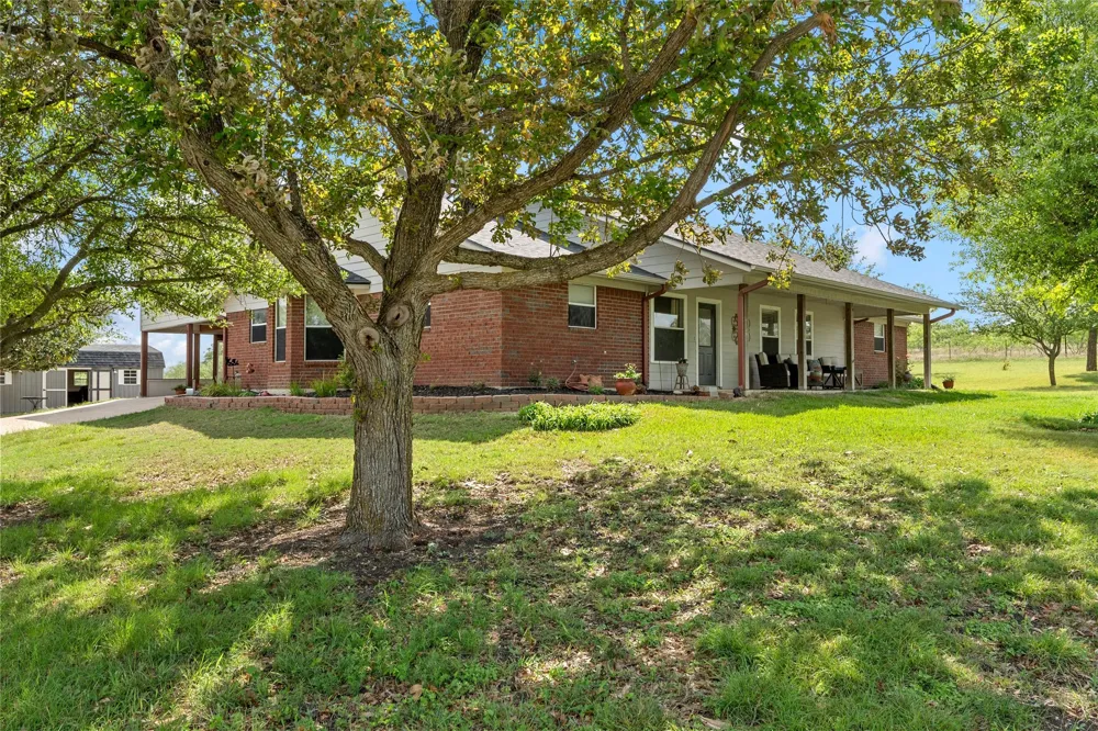 12851 Reeds Lake Road Rogers, TX 76569