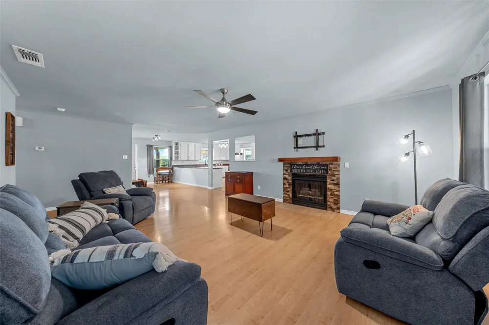 12851 Reeds Lake Road Rogers, TX 76569