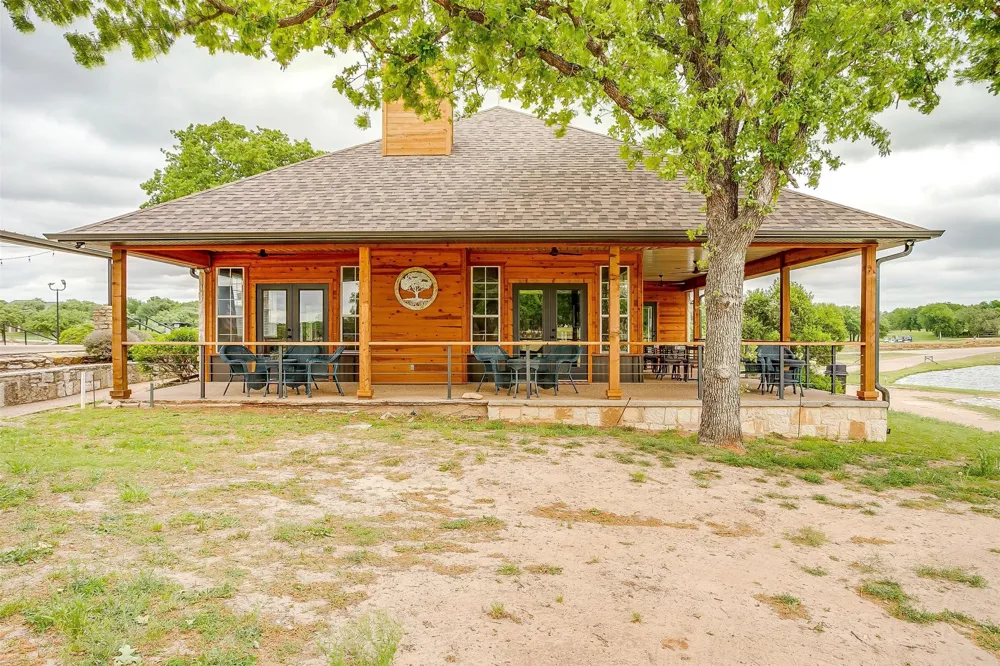 Fairway View Court Lipan, TX 76462