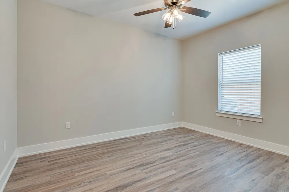 115 W Jones #201 Krum, TX 76249