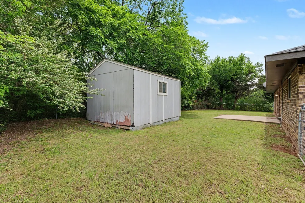 100 Pecan Circle Trenton, TX 75490