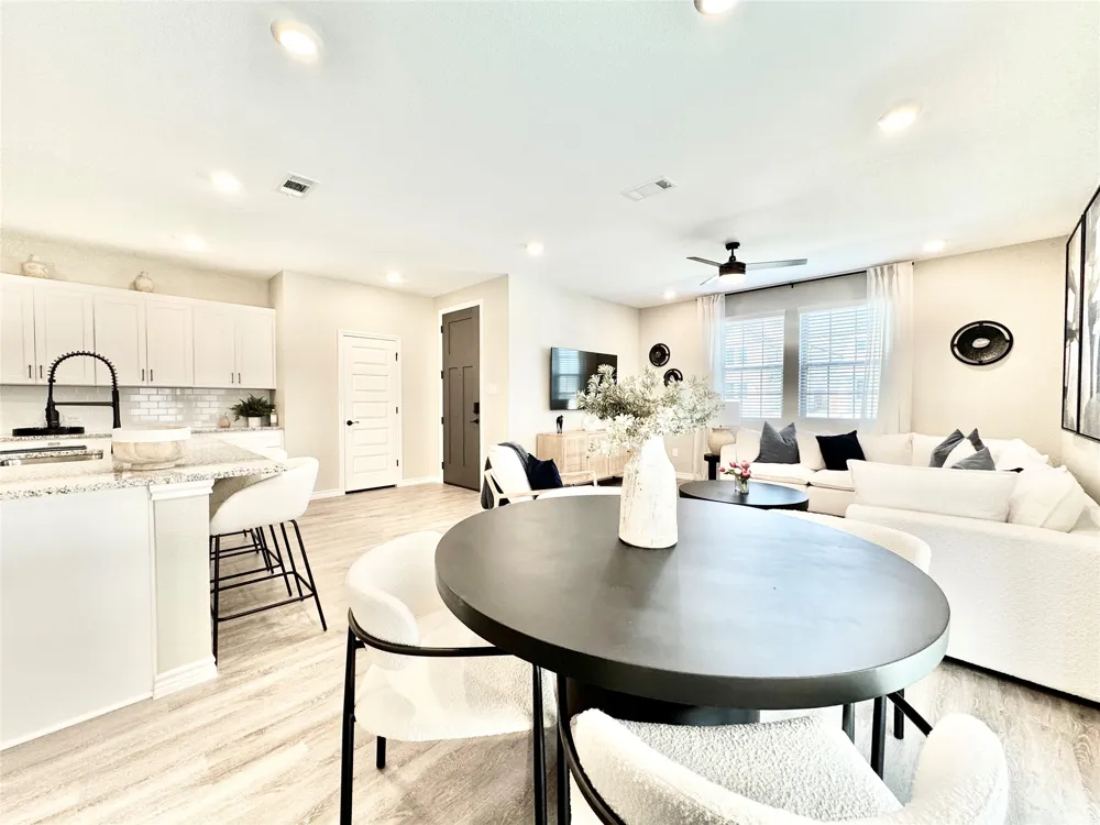 8725 Scottys Lake Lane The Colony, TX 75036