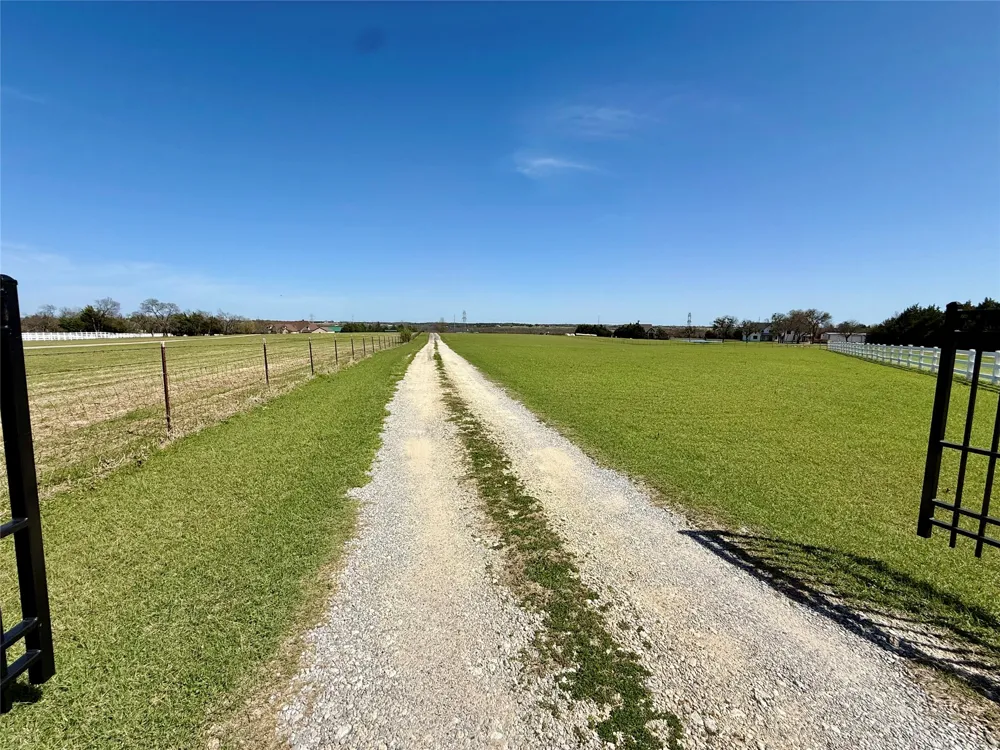 20762 S FM 740 Forney, TX 75126