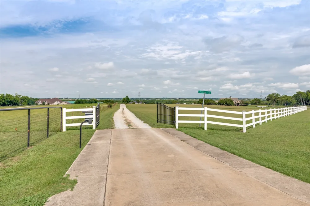 20762 S FM 740 Forney, TX 75126