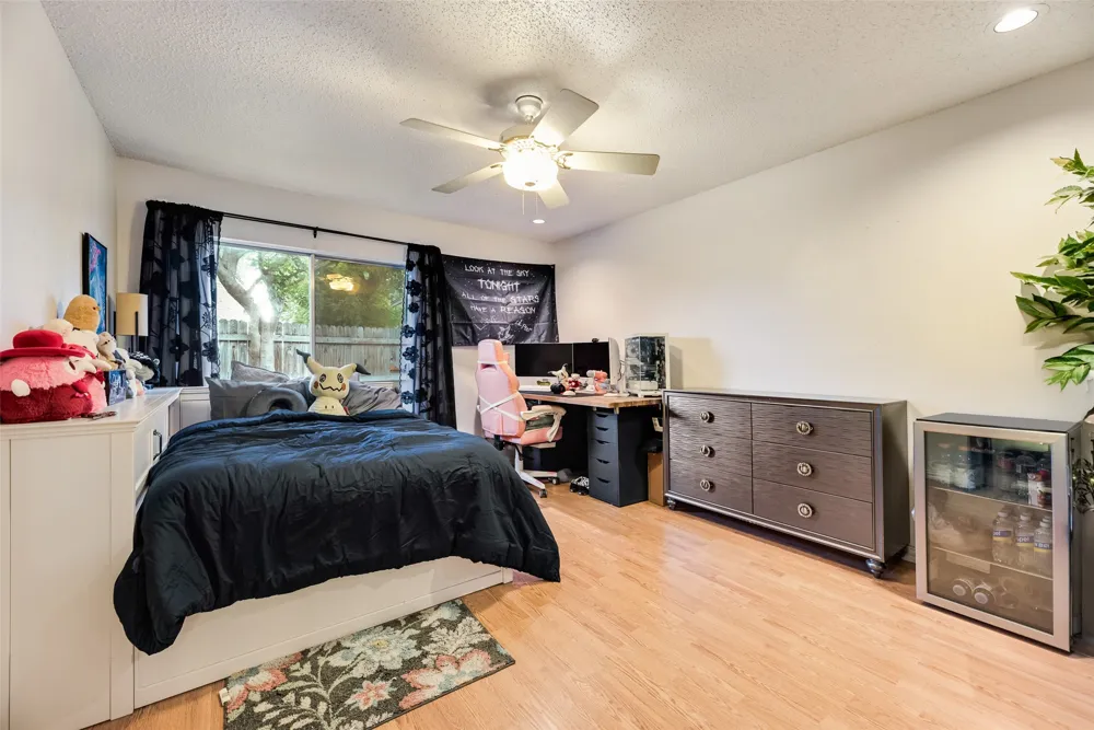 1801 Woodview Court Grand Prairie, TX 75050