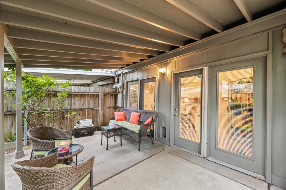 1801 Woodview Court Grand Prairie, TX 75050