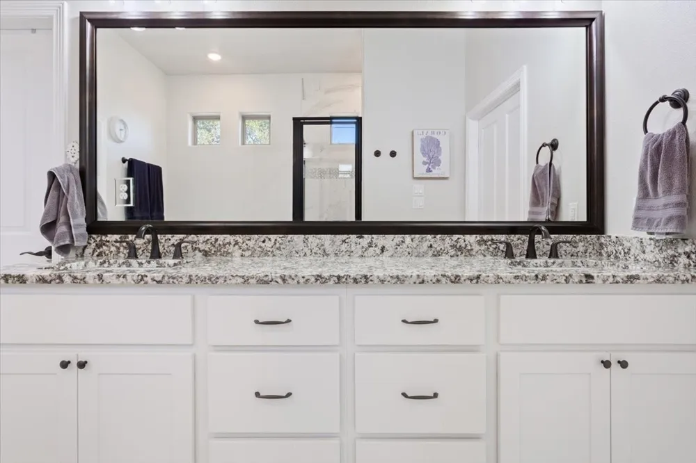 102 Rancho Del Lago Lane Morgans Point Resort, TX 76513