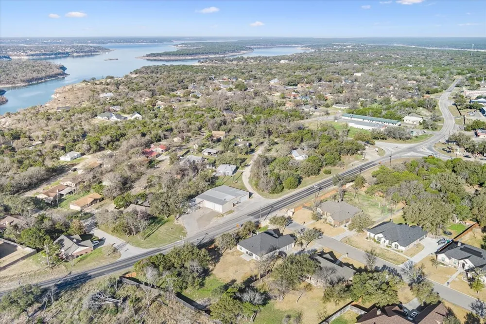 102 Rancho Del Lago Lane Morgans Point Resort, TX 76513