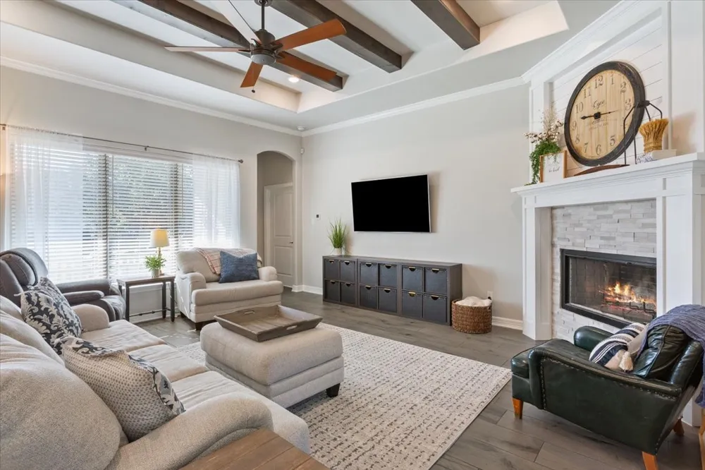 102 Rancho Del Lago Lane Morgans Point Resort, TX 76513