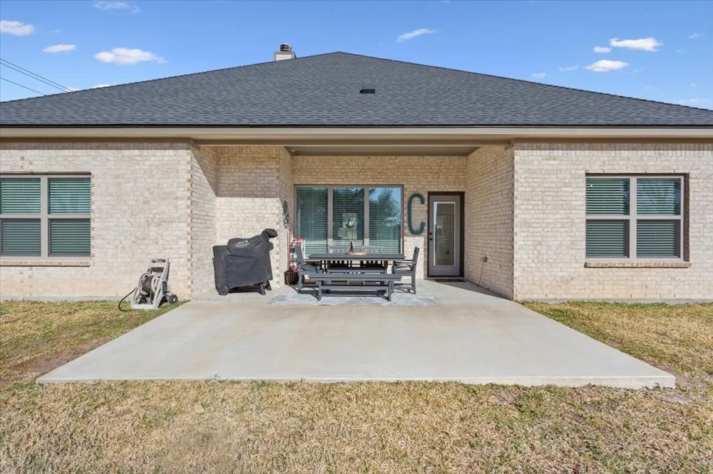 102 Rancho Del Lago Lane Morgans Point Resort, TX 76513