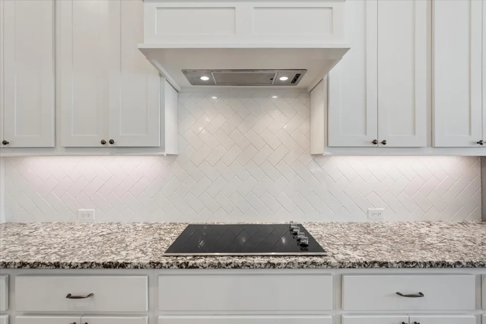 102 Rancho Del Lago Lane Morgans Point Resort, TX 76513