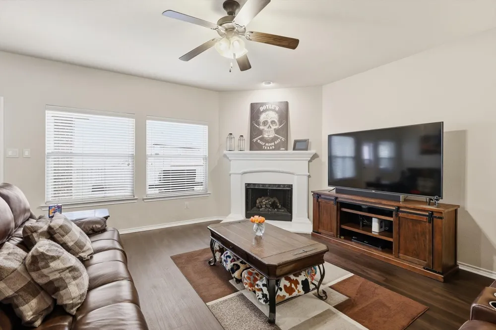 2432 Half Moon Bay Lane Fort Worth, TX 76177