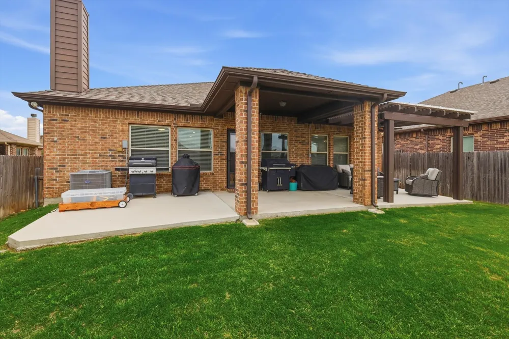 2432 Half Moon Bay Lane Fort Worth, TX 76177