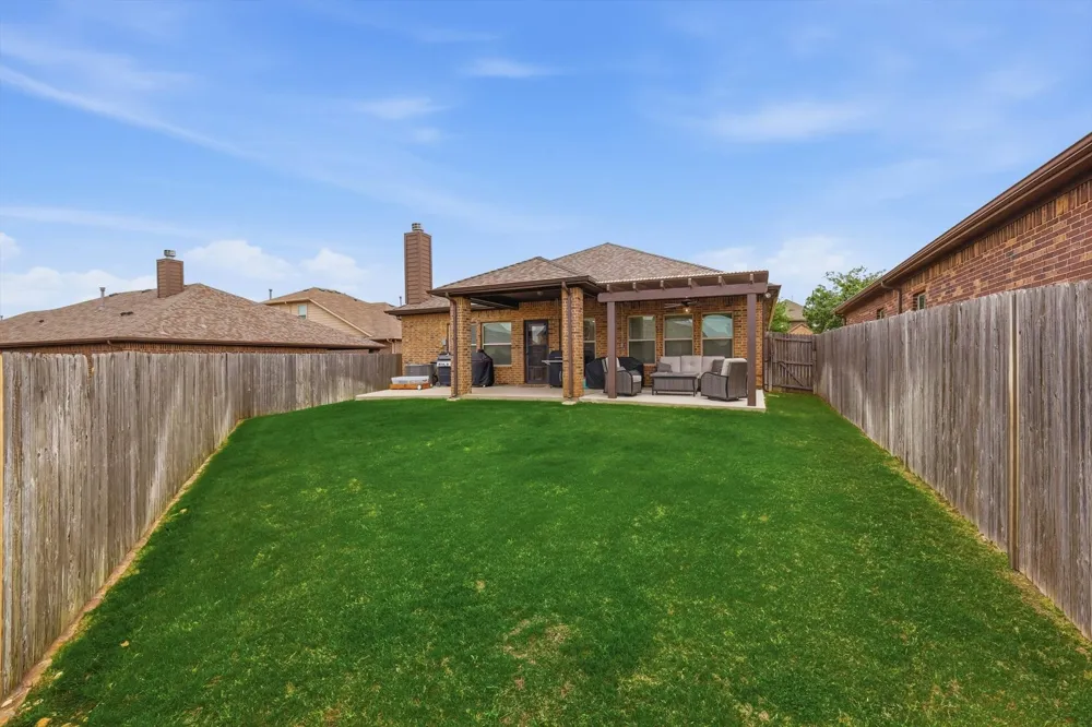 2432 Half Moon Bay Lane Fort Worth, TX 76177