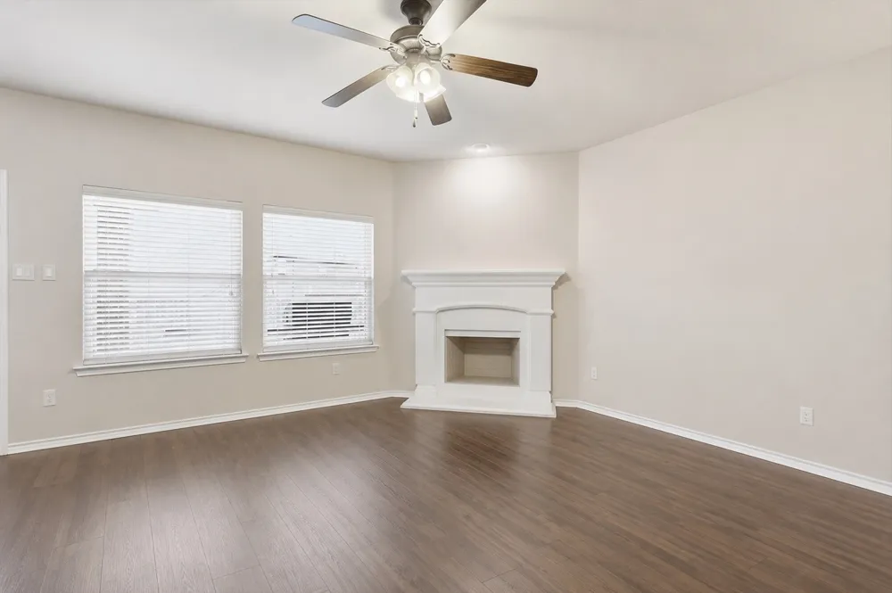 2432 Half Moon Bay Lane Fort Worth, TX 76177