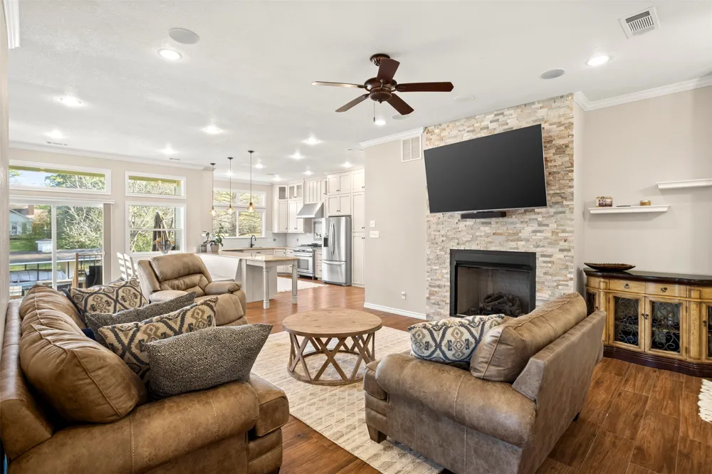116 1st Oak Drive Enchanted Oaks, TX 75156