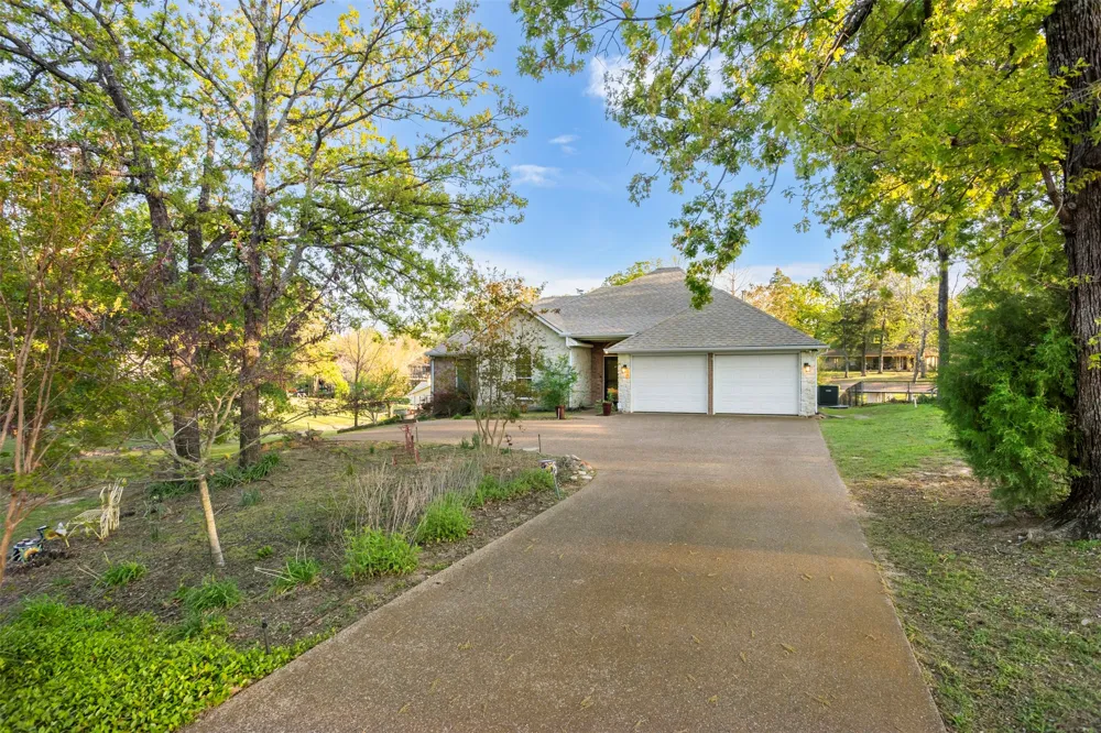 116 1st Oak Drive Enchanted Oaks, TX 75156