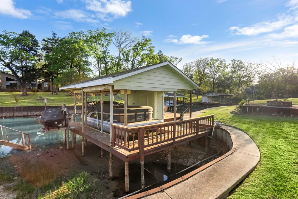 116 1st Oak Drive Enchanted Oaks, TX 75156