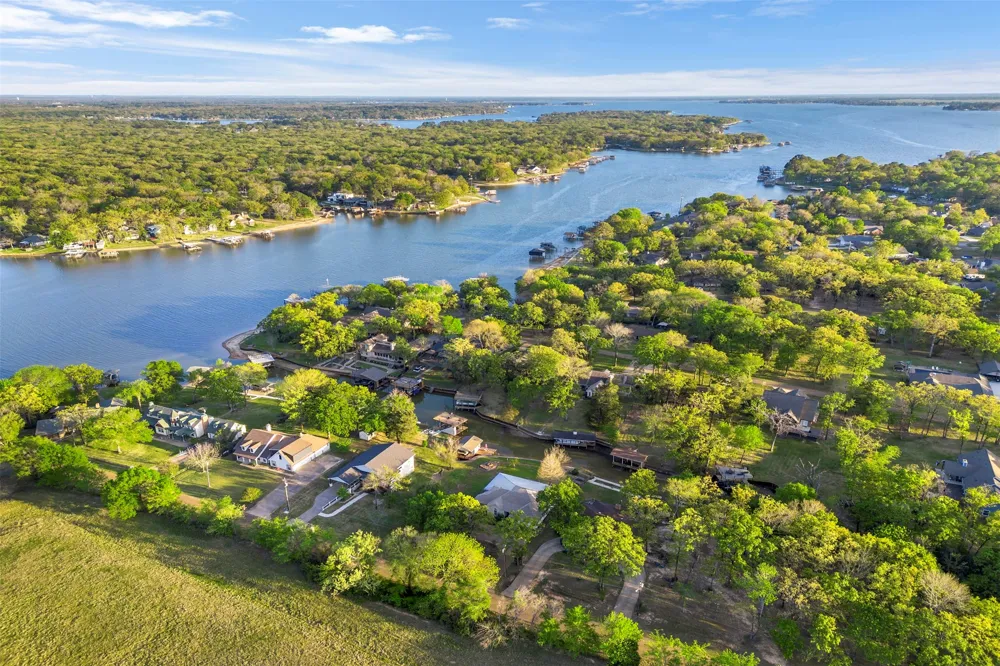 116 1st Oak Drive Enchanted Oaks, TX 75156