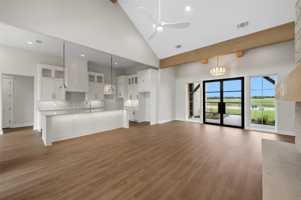 358 Lacek Mill Road China Spring, TX 76633