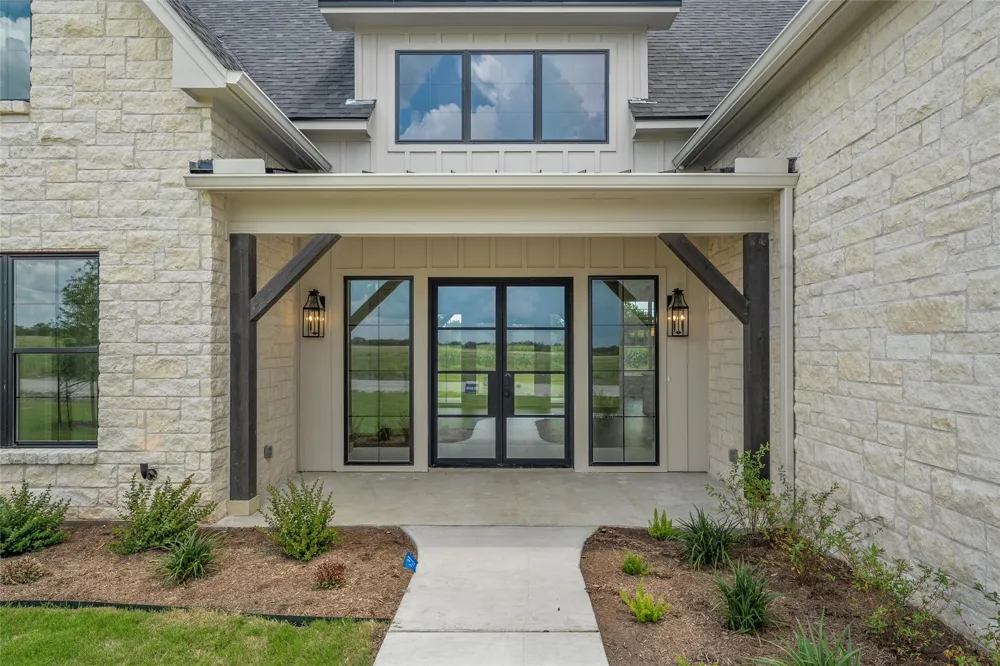 358 Lacek Mill Road China Spring, TX 76633