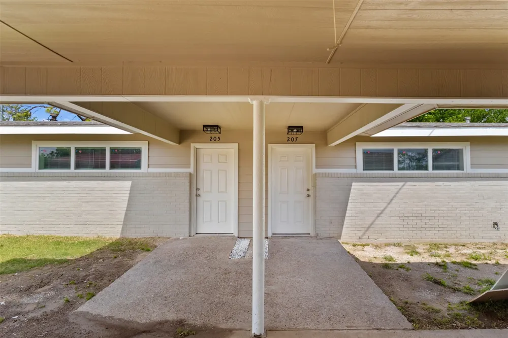 205 April Street Bowie, TX 76230