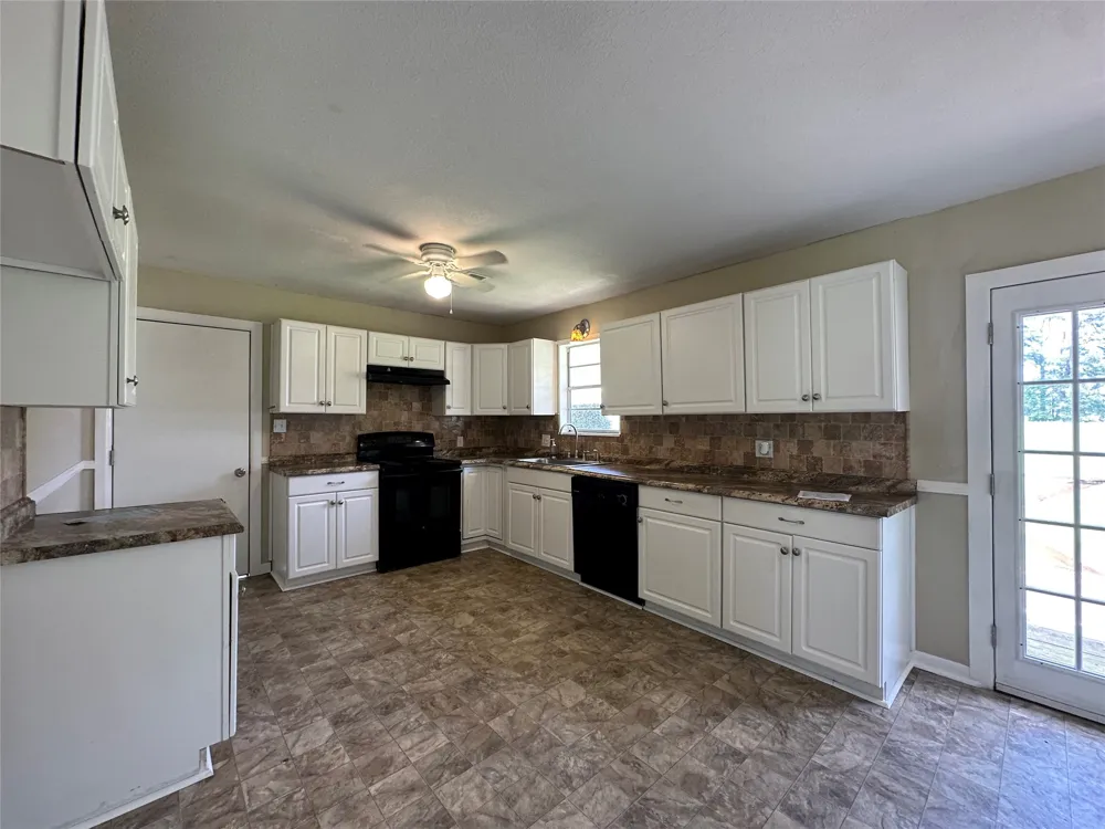711 Clarksville Road Bogata, TX 75417